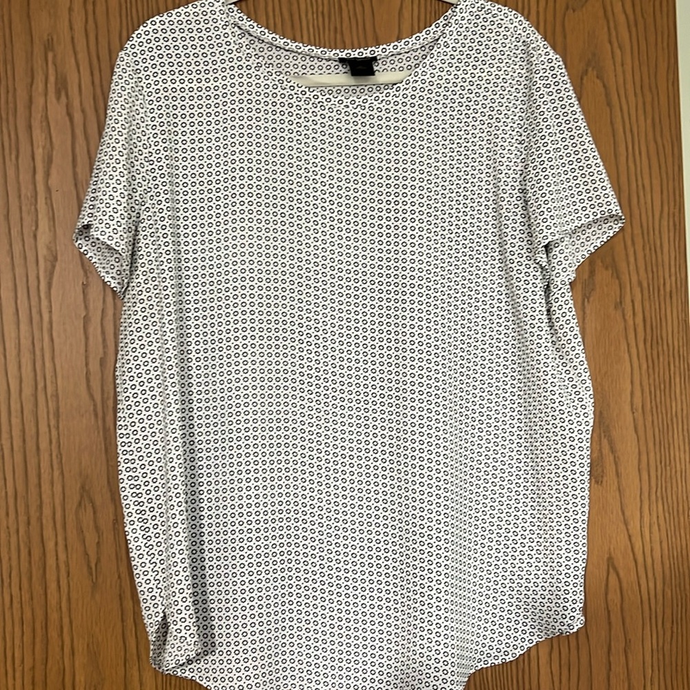 Ann Taylor patterned blouse